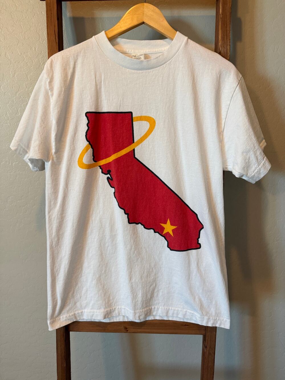 California Angels Halo Logo T Shirt White Men’s Medium MLB Throwback Vintage